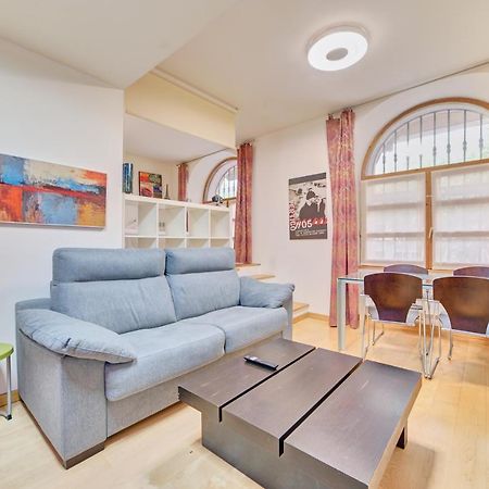 Apartamento La Laurel By Clabao ログローニョ エクステリア 写真