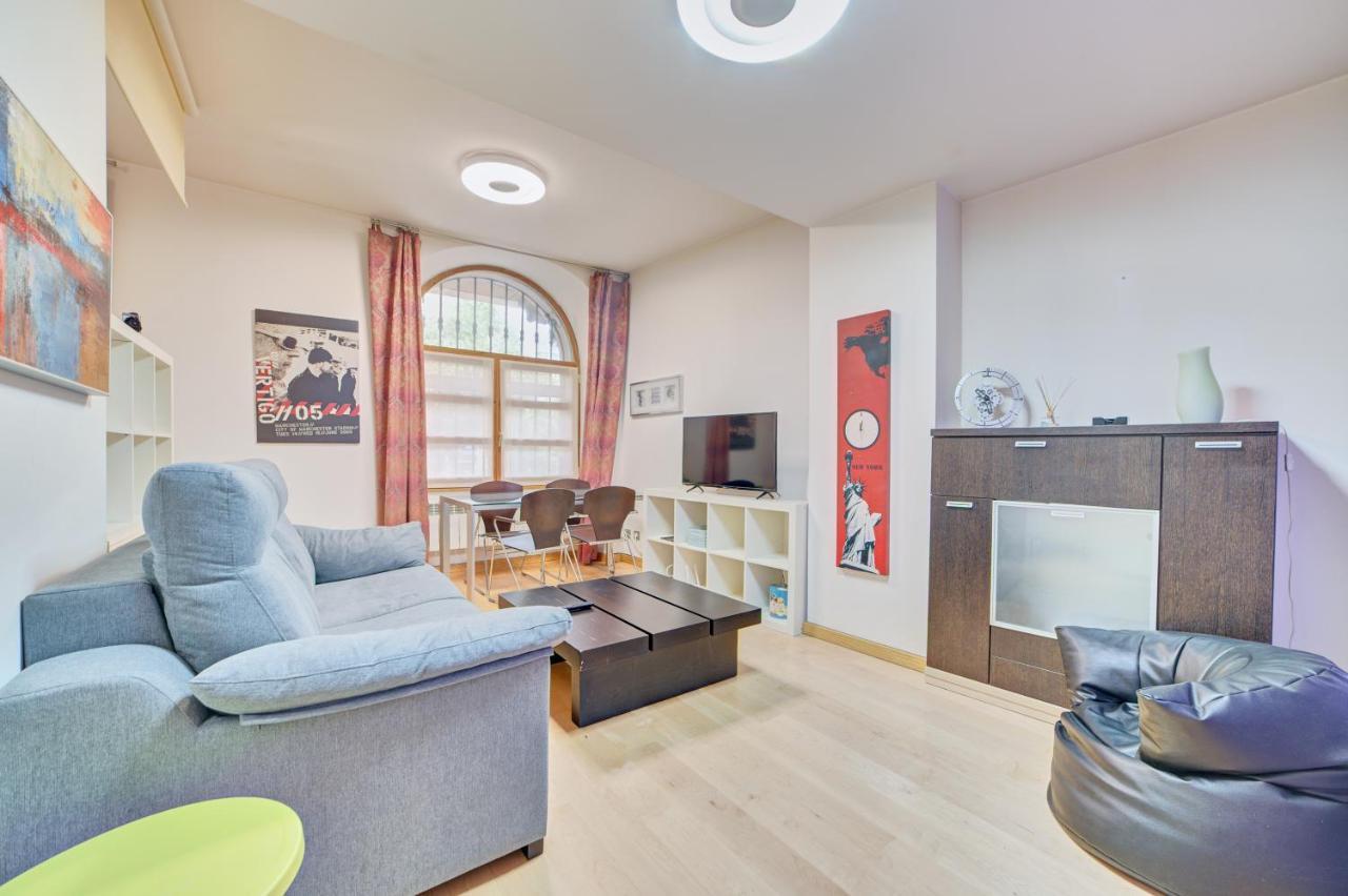 Apartamento La Laurel By Clabao ログローニョ エクステリア 写真